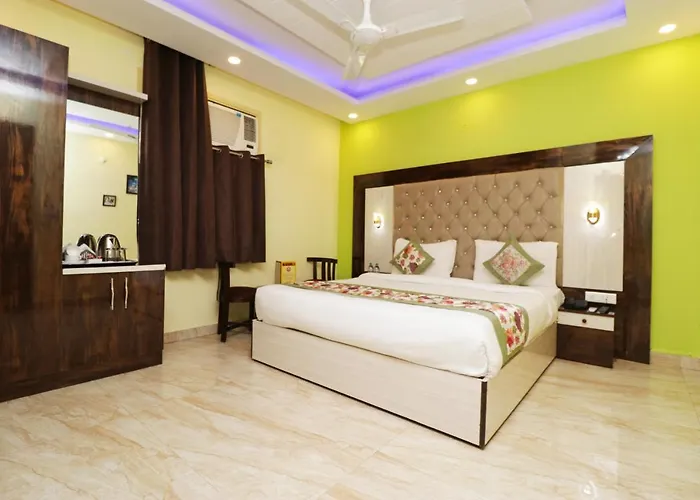 Airport Hotel Shivaka Inn