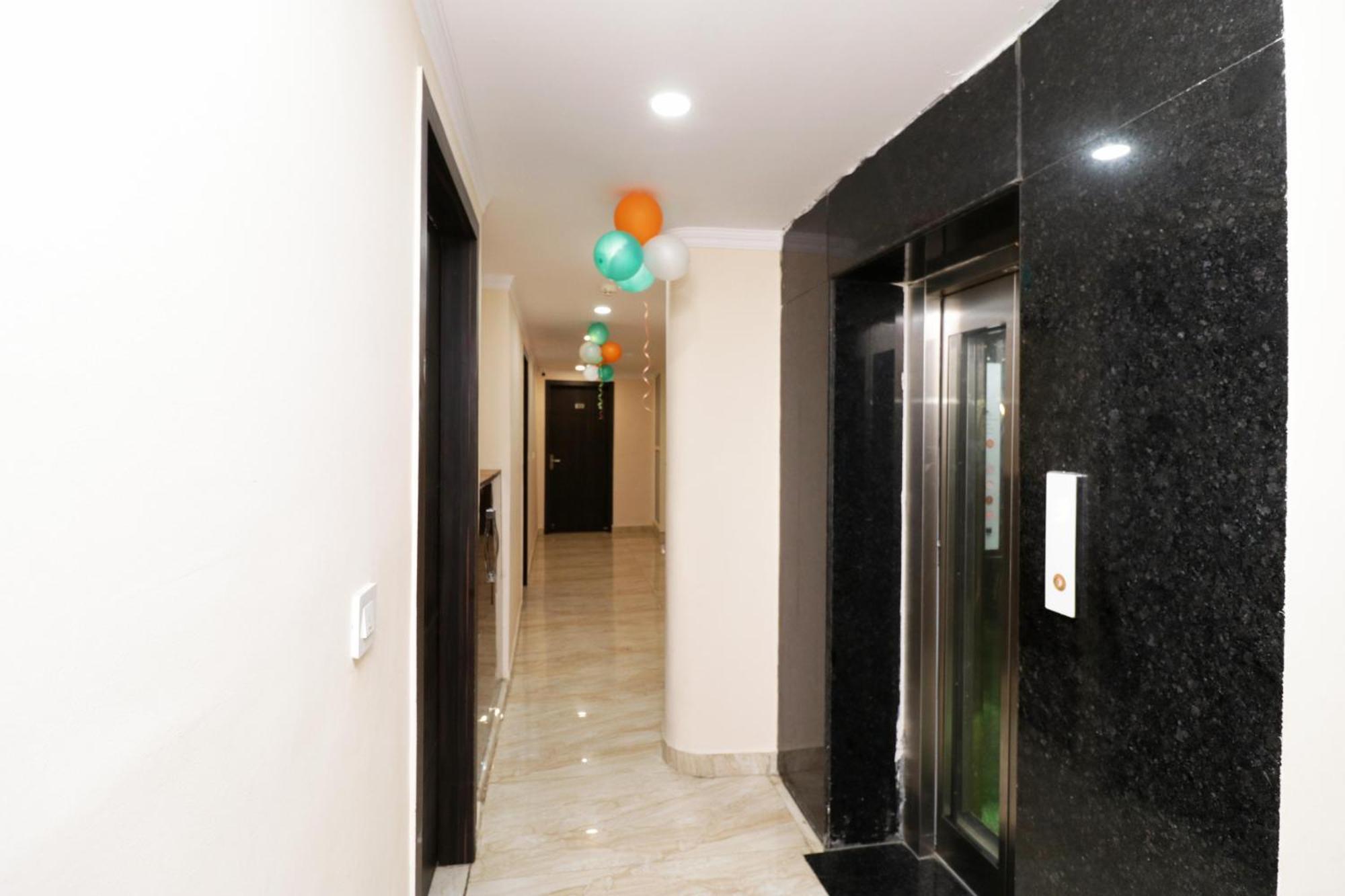 Hotel Airport Shivaka 3*