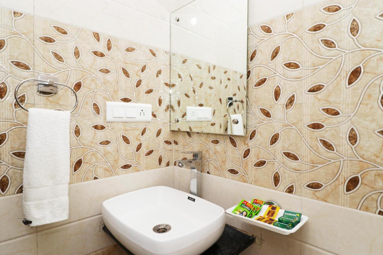 Airport Shivaka Hotel 3*