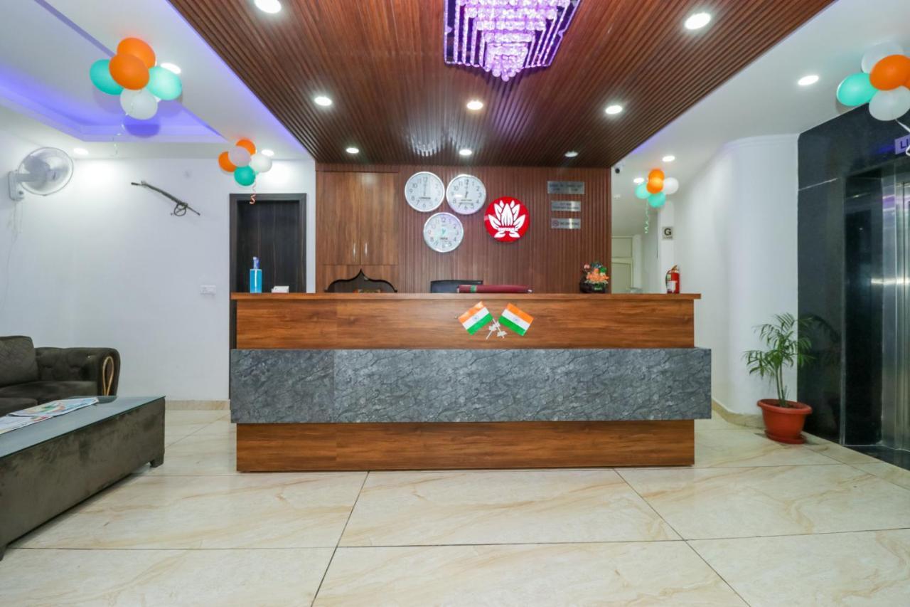 Airport Shivaka Hotel New Delhi